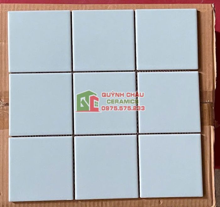 Gạch mosaic vỉ 10x10 thẻ chip trắng mờ