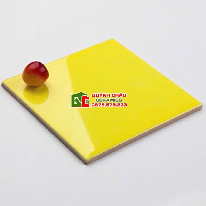 Gạch thẻ 20x20cm màu vàng bóng