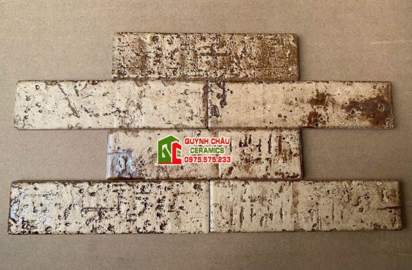 Gạch thẻ giả cổ màu nâu đất bề mặt lõm