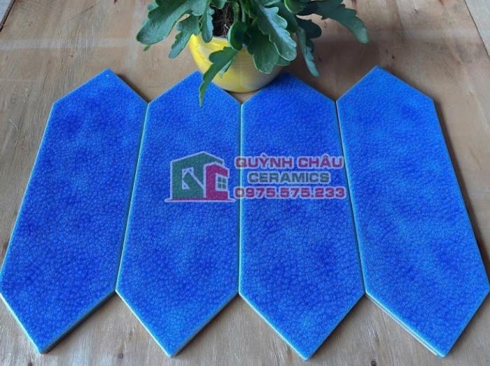 Gạch thẻ mũi tên men rạn màu xanh dương