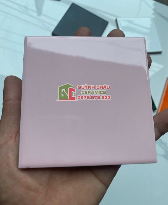 Gạch thẻ vuông 10x10 màu hồng bóng