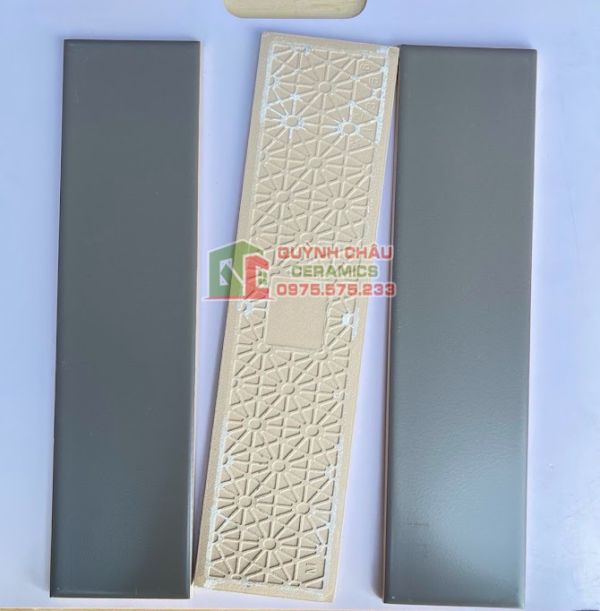 Gạch thẻ xám đậm 75x300 mờ