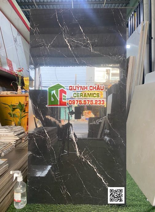 Gạch tia chớp 60x120 đen vân trắng đá đồng chất siêu bóng