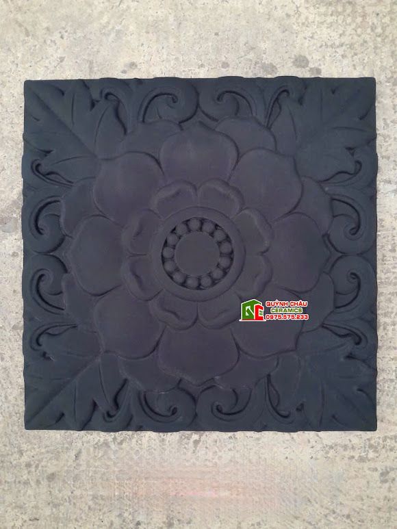Gạch trang trí bông hồng đen cổ 40x40cm chất liệu bê tông màu