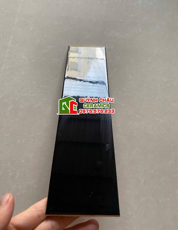 Gạch đen bóng thẻ 75x300 trung quốc