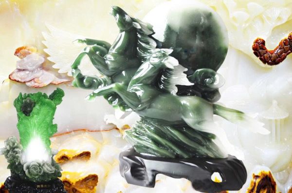 Tranh kính quan công cưỡi ngựa xanh lục bảo