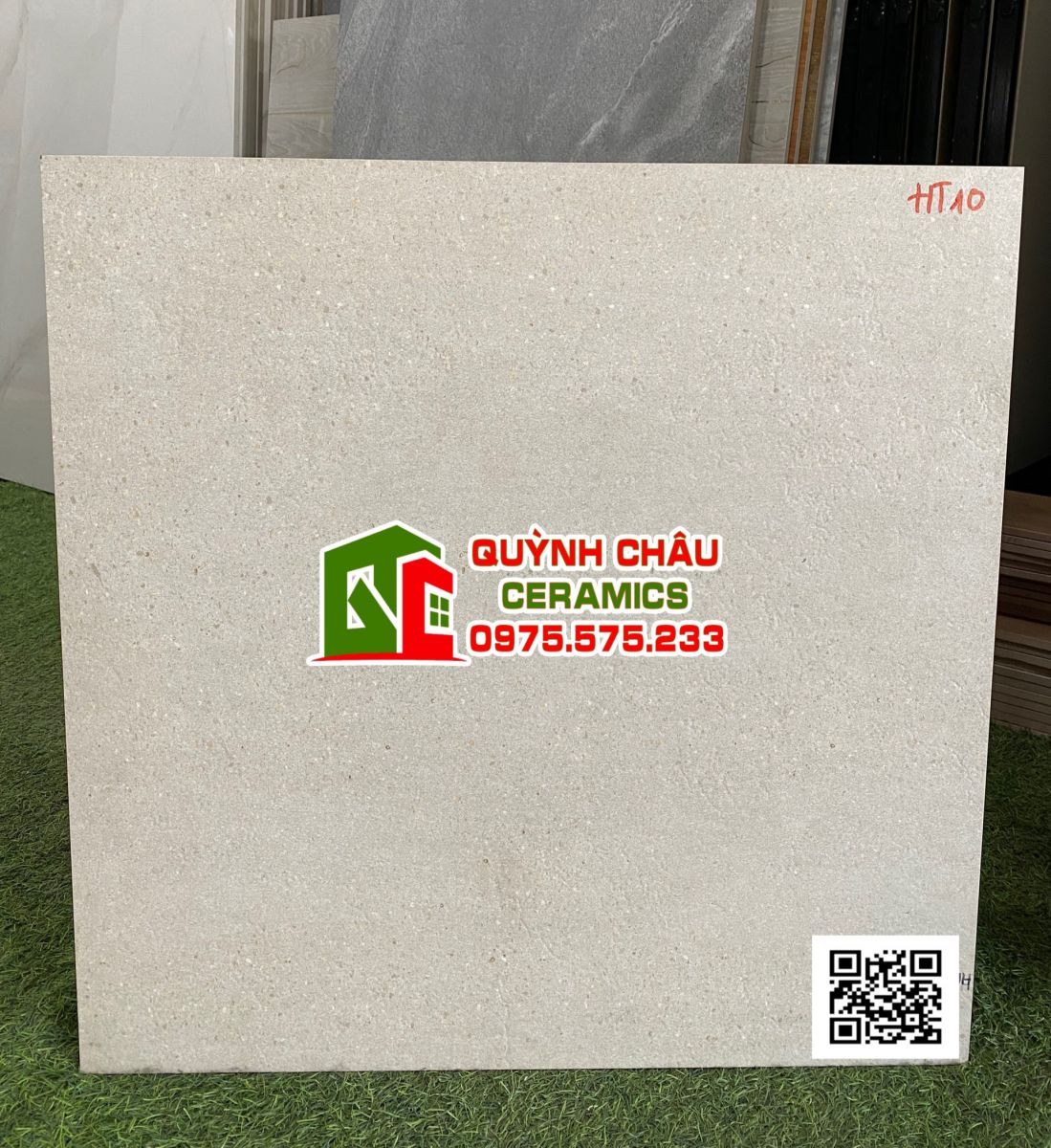 Gạch bóng mờ 60x60 lót nền phòng ngủ
