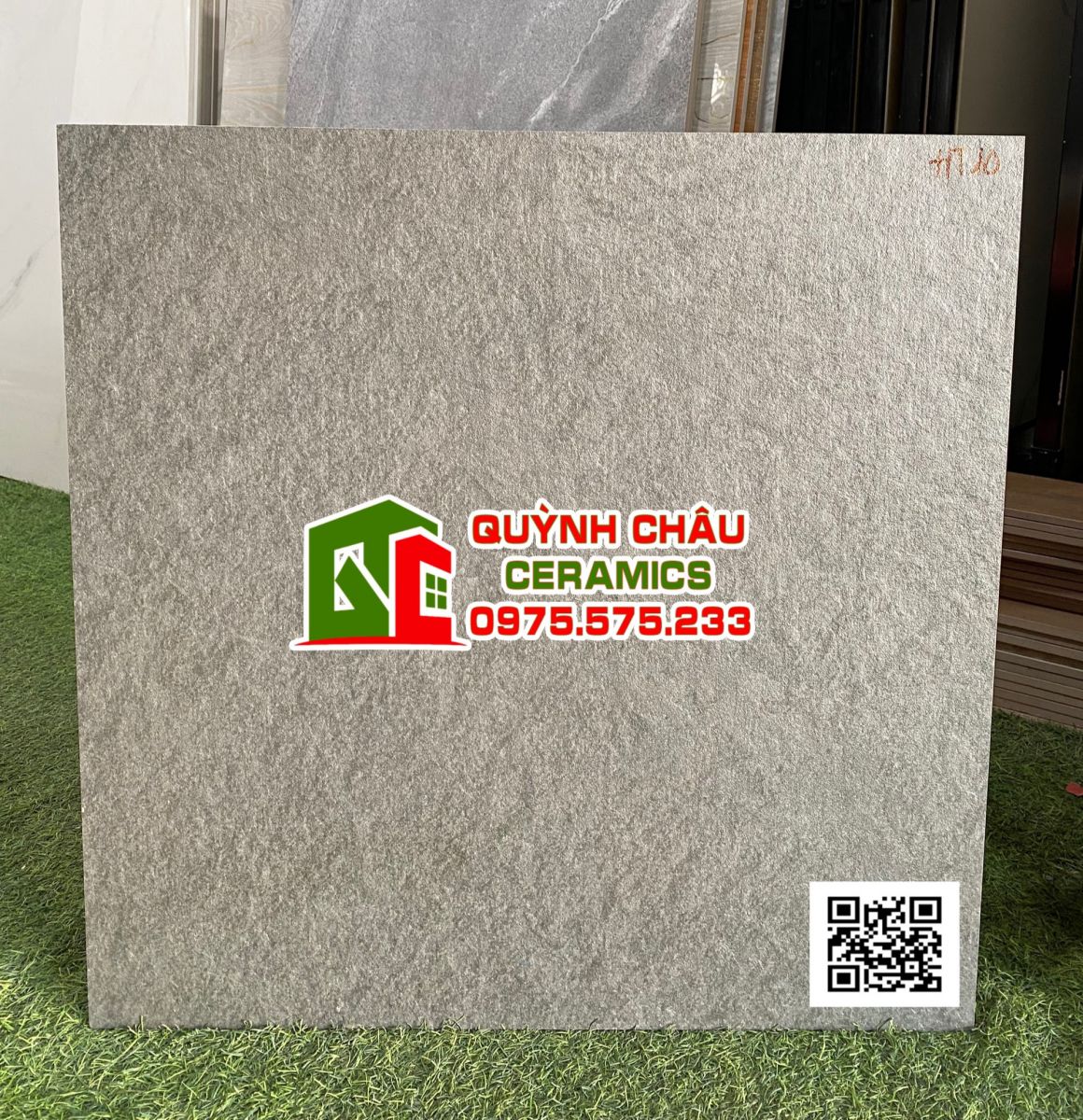 Gạch nhám sần màu xám 600x600 đá mờ giá rẻ