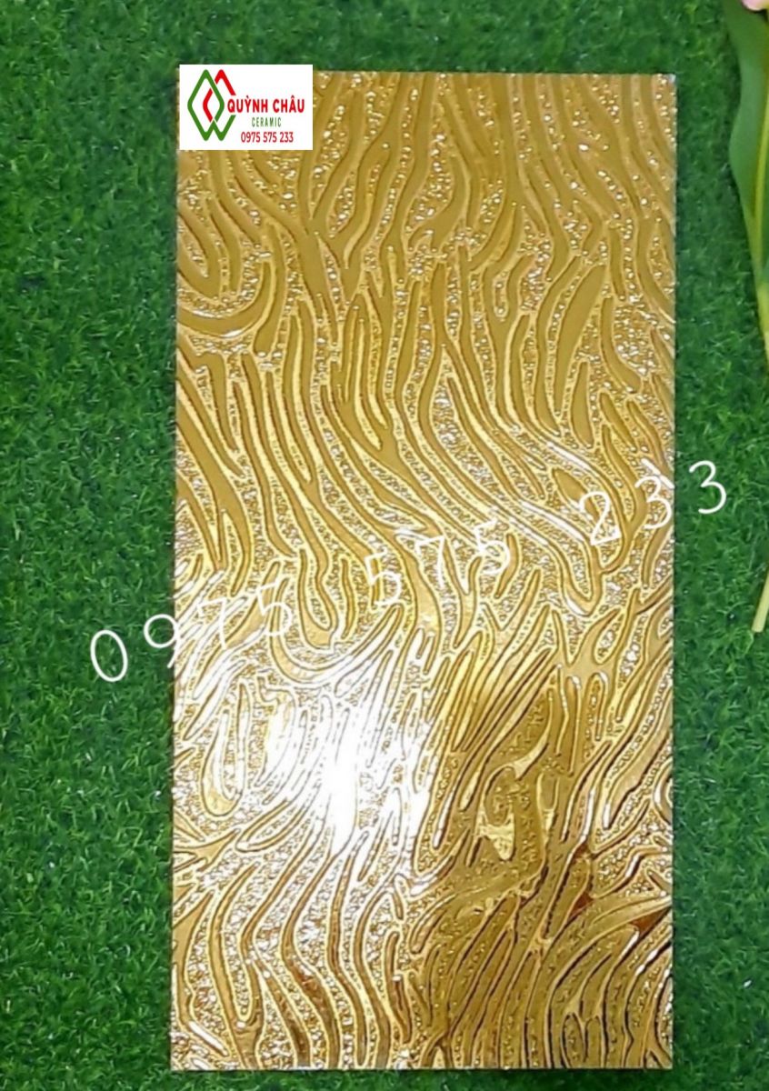 Gạch 30x60 khắc kim ốp tiệm vàng