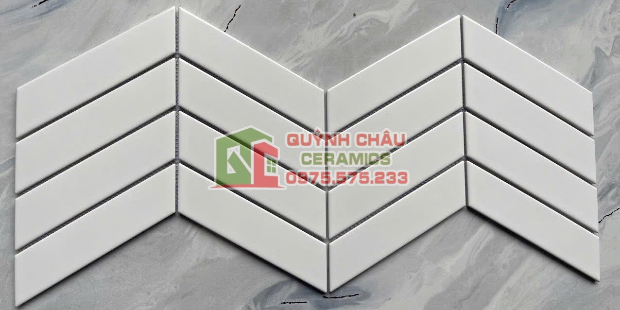 gạch mosaic trắng mờ hình xương cá ốp tường trang trí