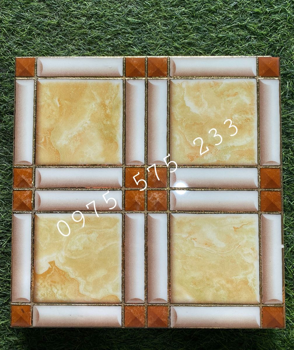 Gạch 30x30 hình vuông khắc nhũ vàng