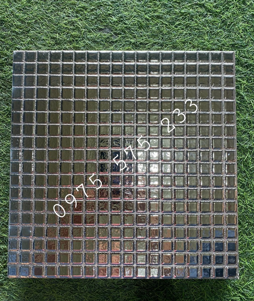 Gạch ốp tường granite 30x30 khắc kim nhũ vàng